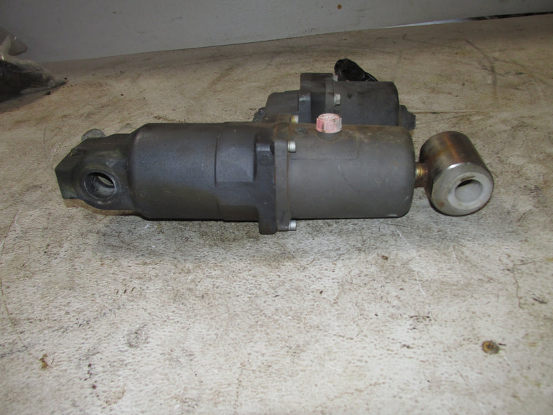 Suzuki DF115 115hp Outboard Tilt Trim Unit (48400-90J00)