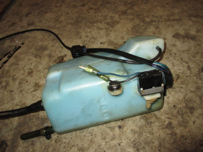 Yamaha 300hp HPDI outboard oil tank and sensor (61A-21750-00)