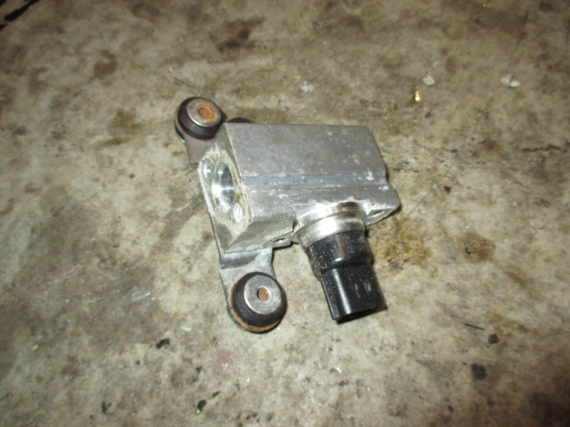 Yamaha 300hp HPDI outboard fuel rail pressure sensor (60V-82380-00)