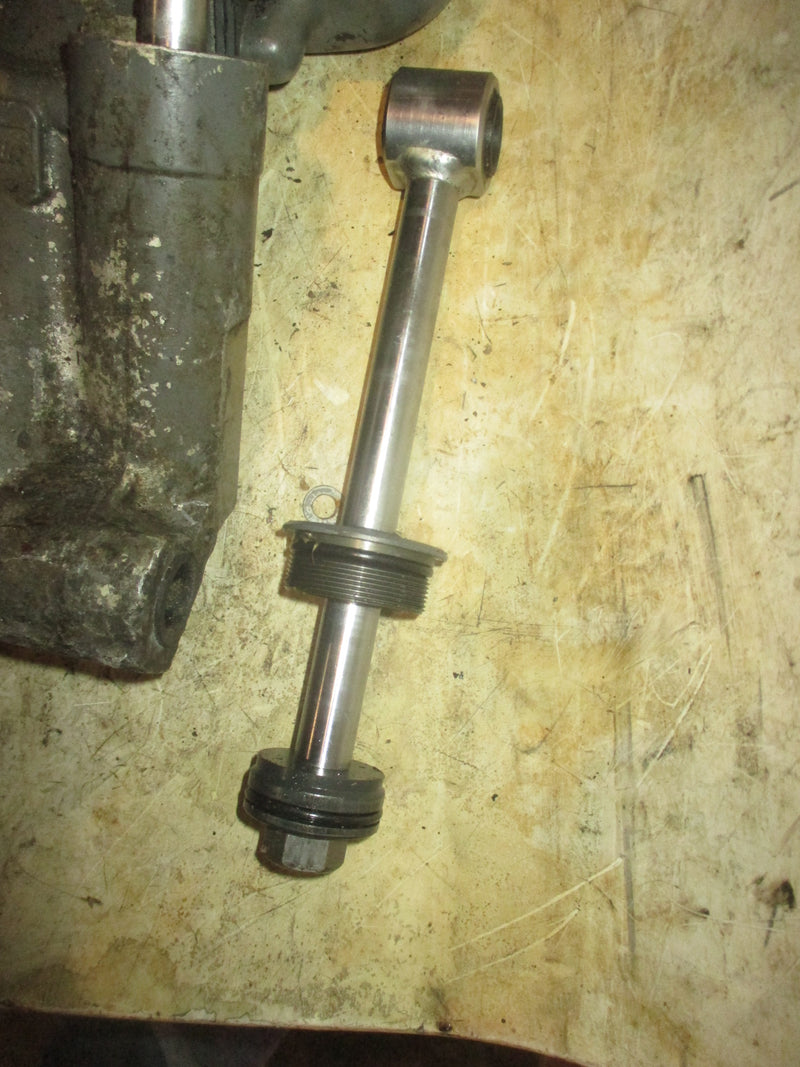 Honda 225hp 4 stroke outboard Showa Tilt Trim Unit (PARTS)
