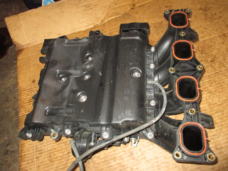 Suzuki DF175 175hp outboard intake manifold (13110-96J00)