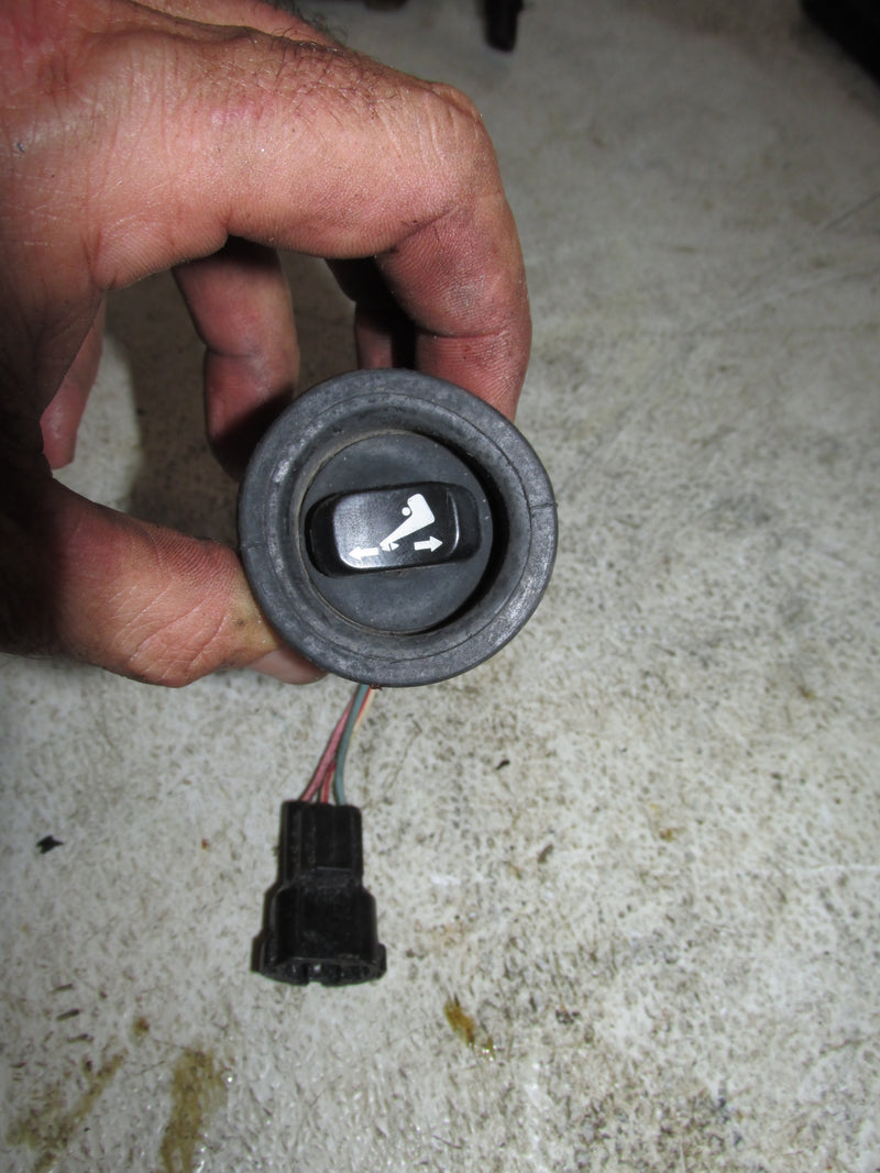 Suzuki DF140 4 Stroke Outboard Tilt Trim Switch (Q3) (37850-99E04)
