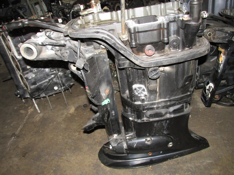 Suzuki DF140 4 Stroke Outboard 25" Mid Section