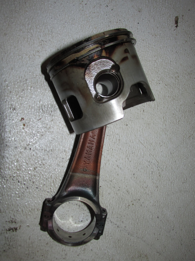 Yamaha 150hp HPDI 2 Stroke Outboard Starboard Piston and Rod (68F-01)