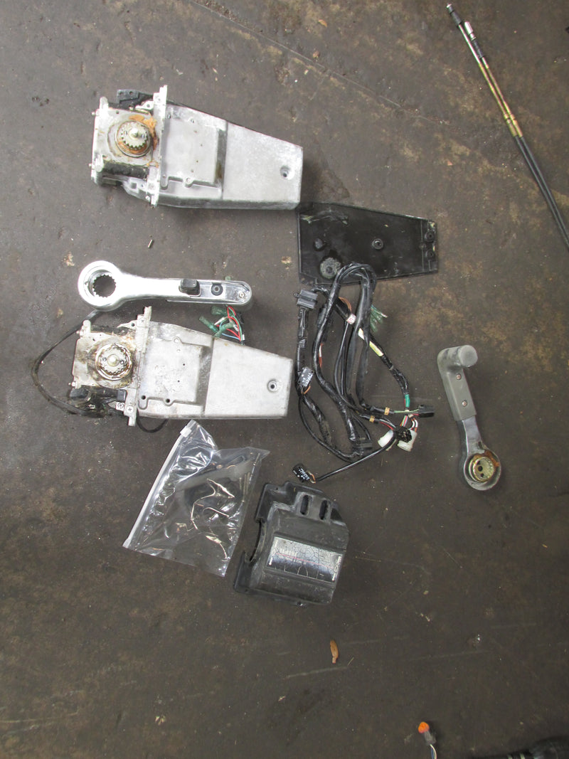 Yamaha Outboard 704 Single top mount control box (PARTS)