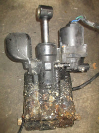 Load image into Gallery viewer, Suzuki DF70 outboard tilt trim unit
