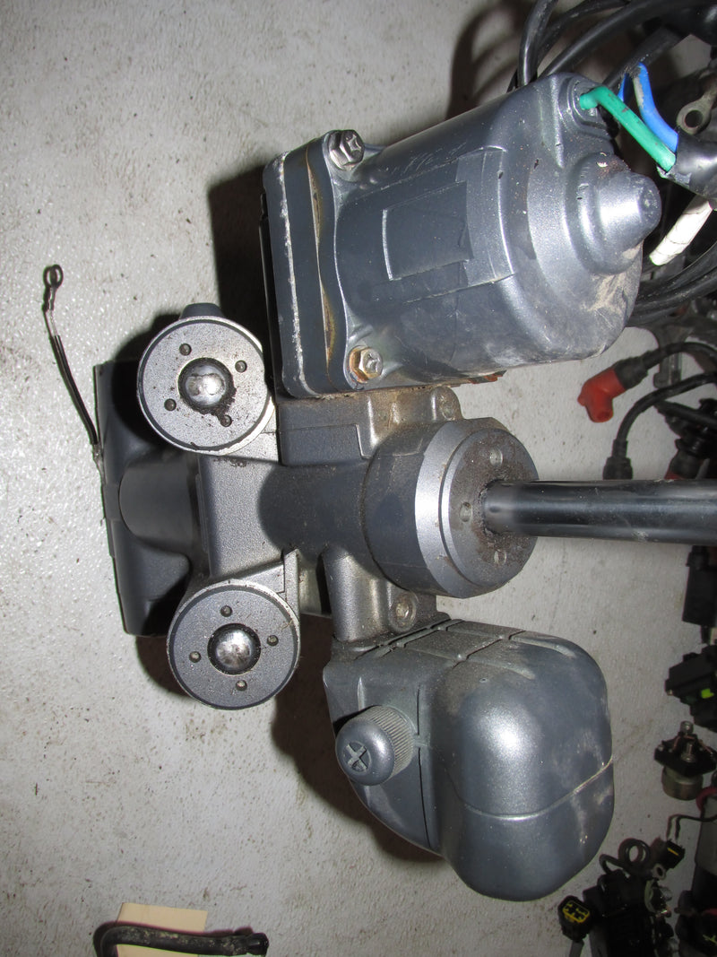 Yamaha 150hp HPDI 2 Stroke Outboard Showa Tilt Trim Unit (68F-43800)