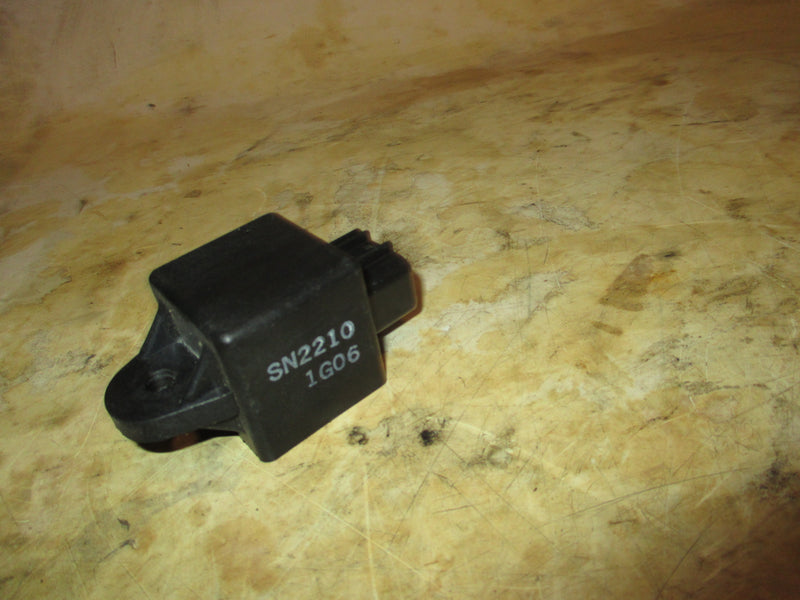 Yamaha 115hp 4 stroke outboard electric relay (68V-8195B-00)