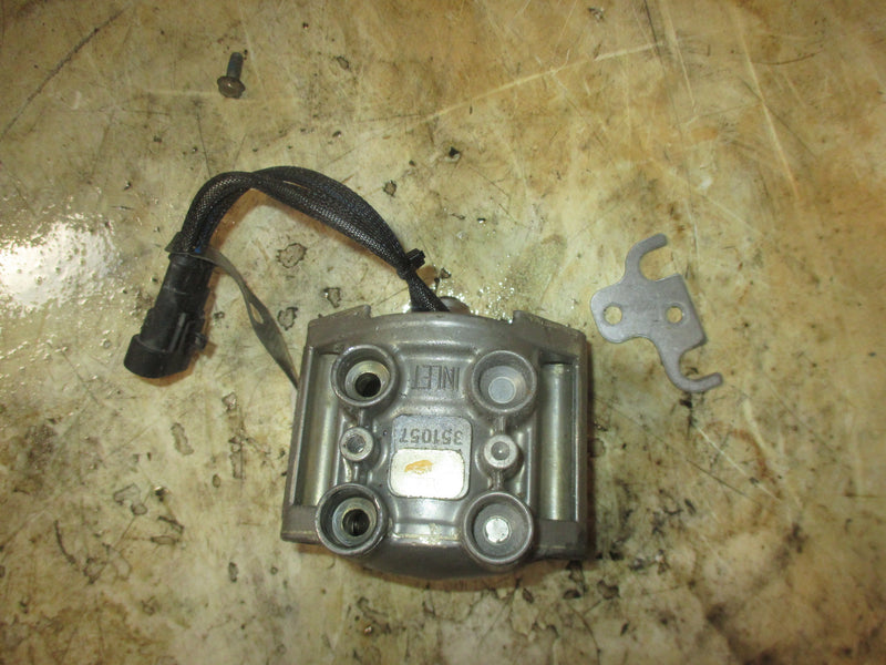 Evinrude ETEC 200hp 2 stroke outboard Fuel Injector (5007176/351057)