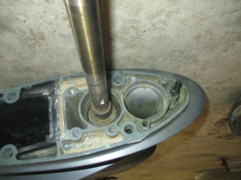 Yamaha 90hp 4 stroke outboard 20" lower unit PARTS ONLY
