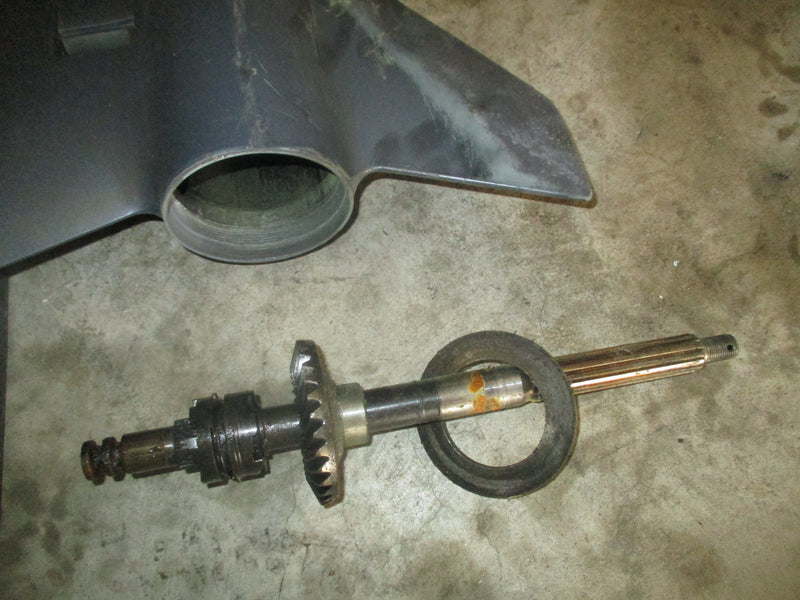 Yamaha 90hp 4 stroke outboard 20" lower unit PARTS ONLY