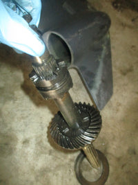 Load image into Gallery viewer, Yamaha 90hp 4 stroke outboard 20" lower unit PARTS ONLY
