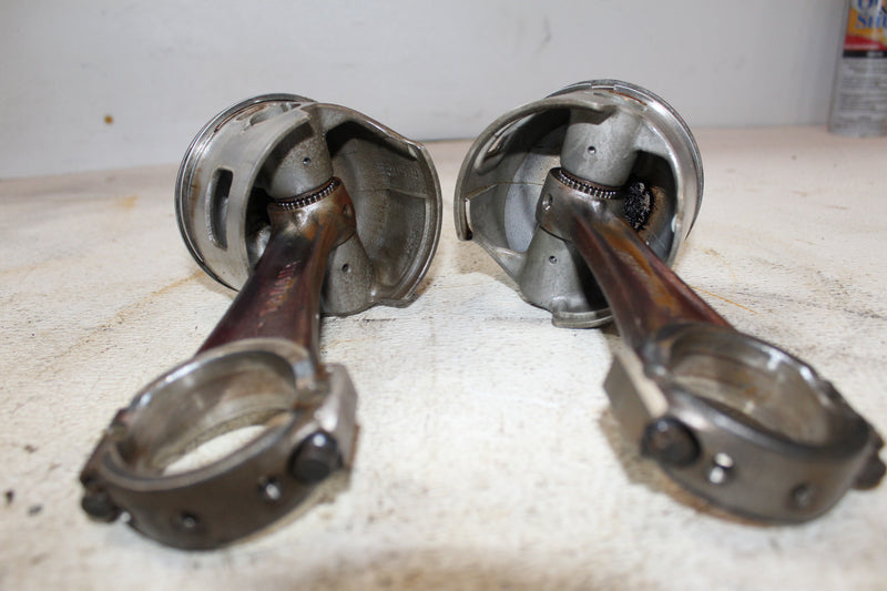 Yamaha 175HP 2 Stroke Outboard Starboard Piston/Rod Set of 2