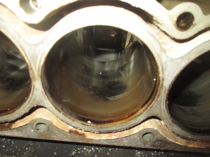 Suzuki DF115 115hp 4 stroke outboard Crankcase Block