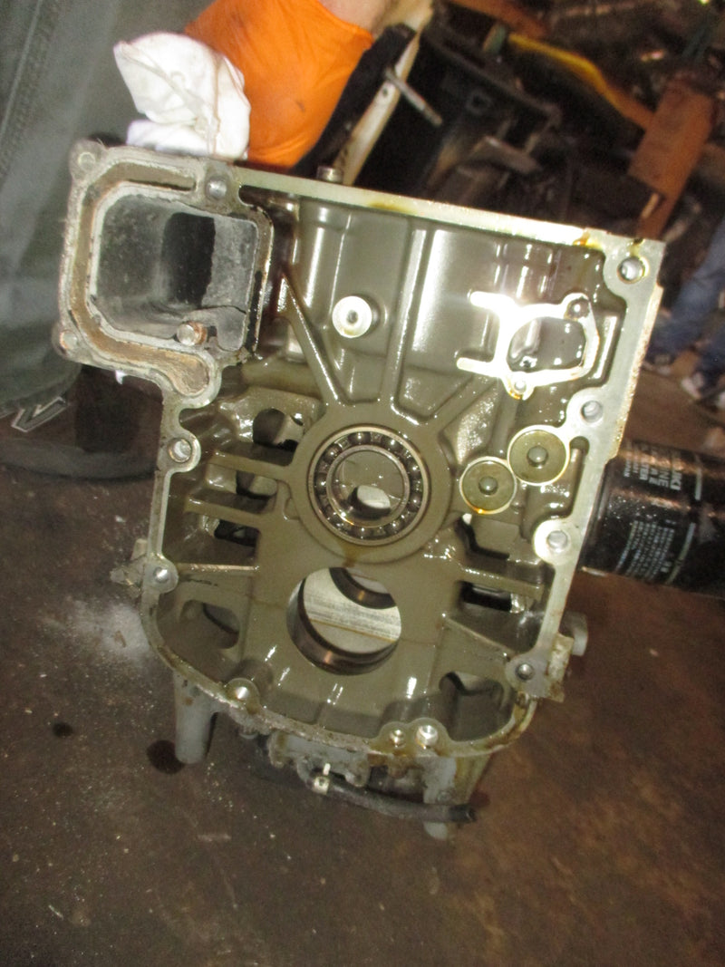 Suzuki DF115 115hp 4 stroke outboard Crankcase Block