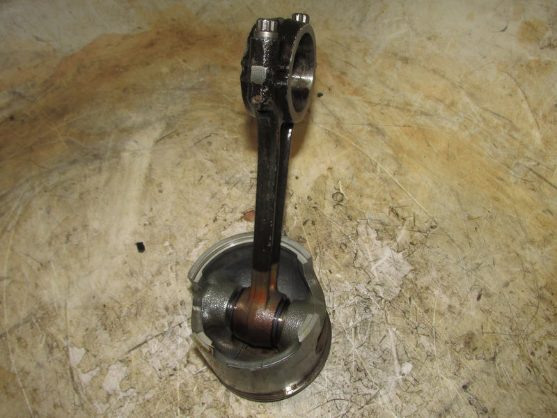 Mercury 225hp Optimax 2 stroke outboard Port Piston and rod 12473)