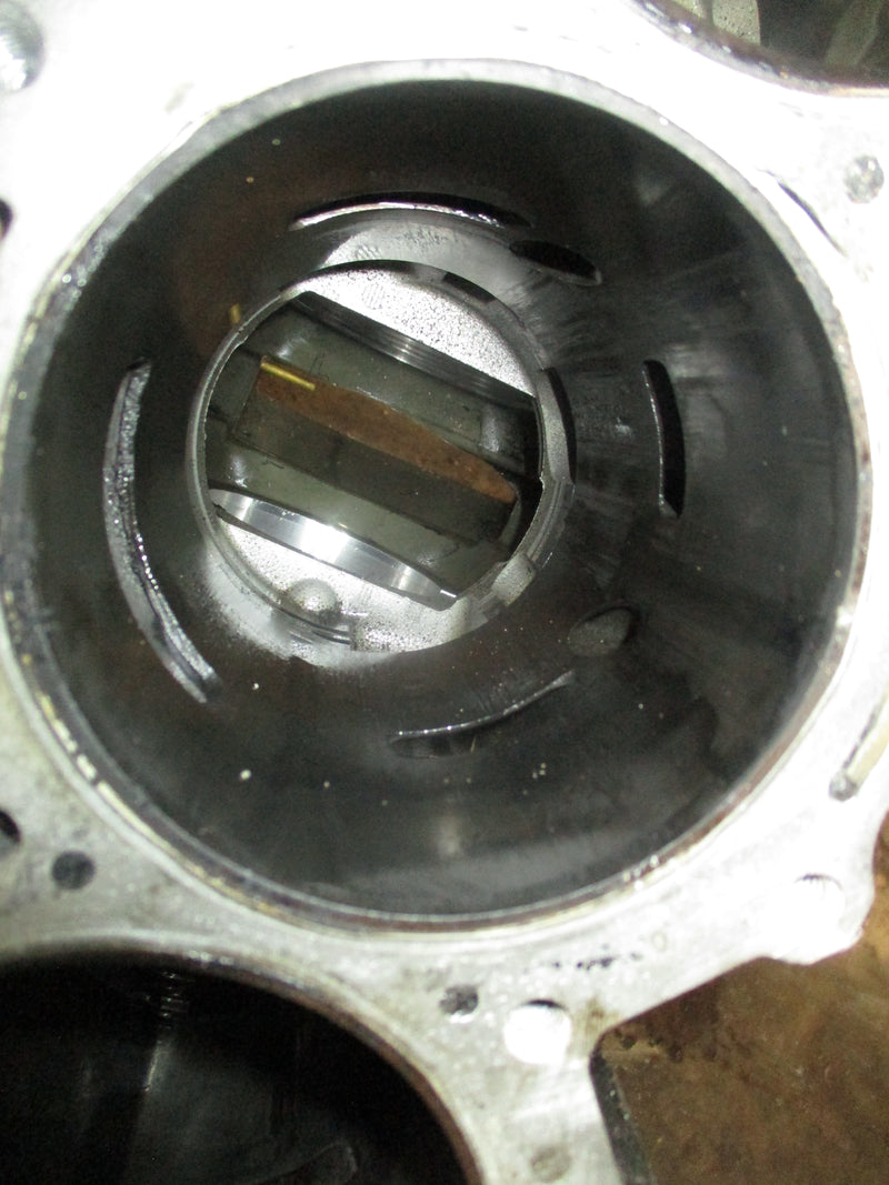 2006 Evinrude 90hp outboard E-tec outboard crank case block