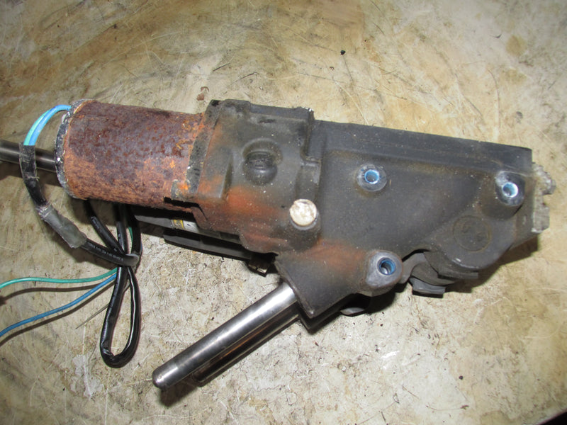 Mercury 225hp Optimax 2 stroke outboard Tilt trim unit (8M023193)