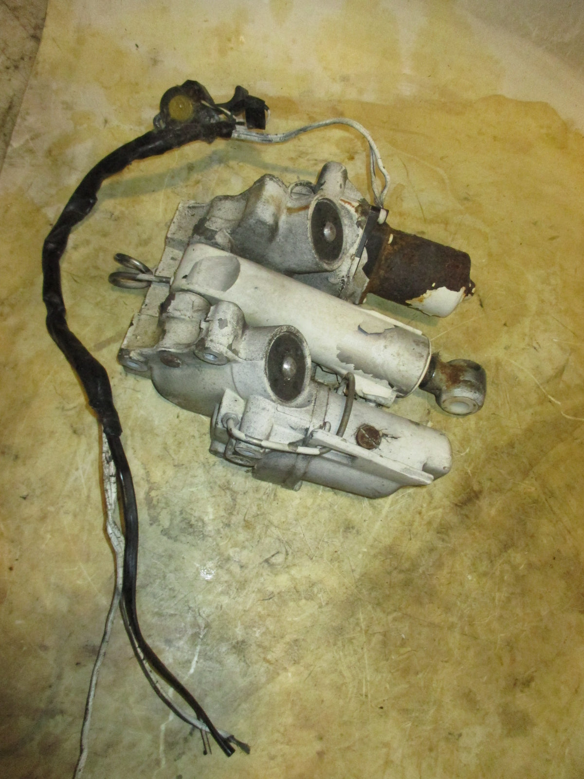 Johnson 60hp 2 stroke outboard tilt trim unit