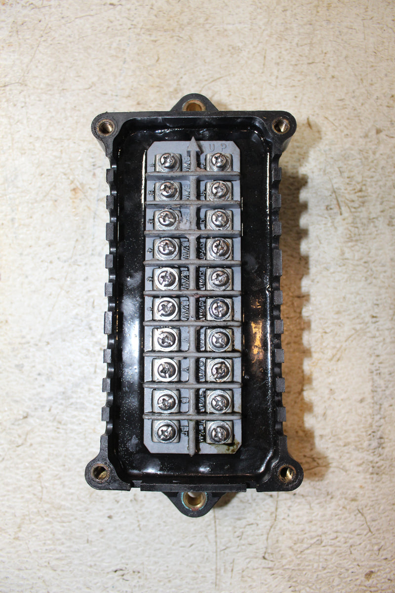 Yamaha 175HP 2 Stroke Outboard CDI Unit (6G5-85540-12-00)