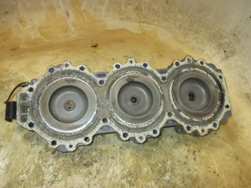 Yamaha 225hp 2 stroke outboard Cylinder Head (61A-00)