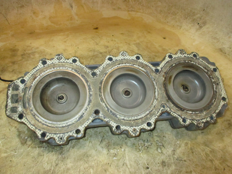 Yamaha 225hp 2 stroke outboard Cylinder Head (61A-00)