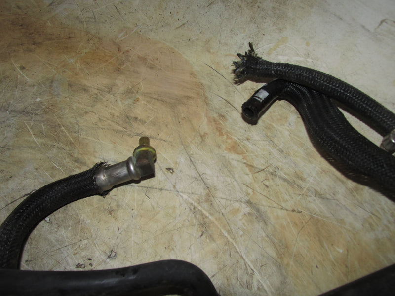 Mercury 225hp Optimax 2 stroke outboard Fuel rail and Injector set (895749)