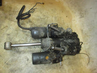 Load image into Gallery viewer, Yamaha 225hp 2 stroke outboard Tilt Trim Unit
