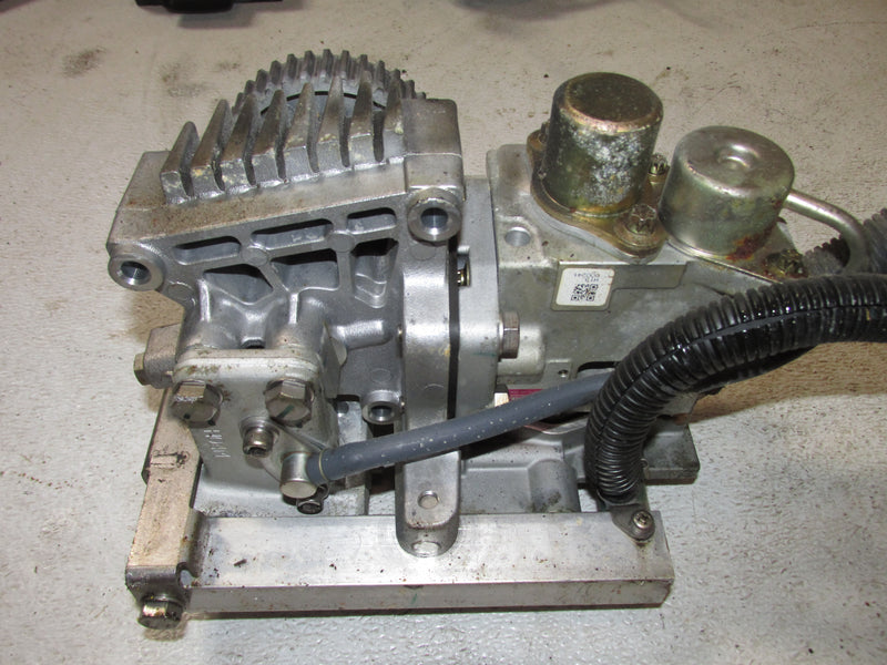 Yamaha 200hp HPDI 2 Stroke Outboard Fuel injection pump (68F-13910-00)