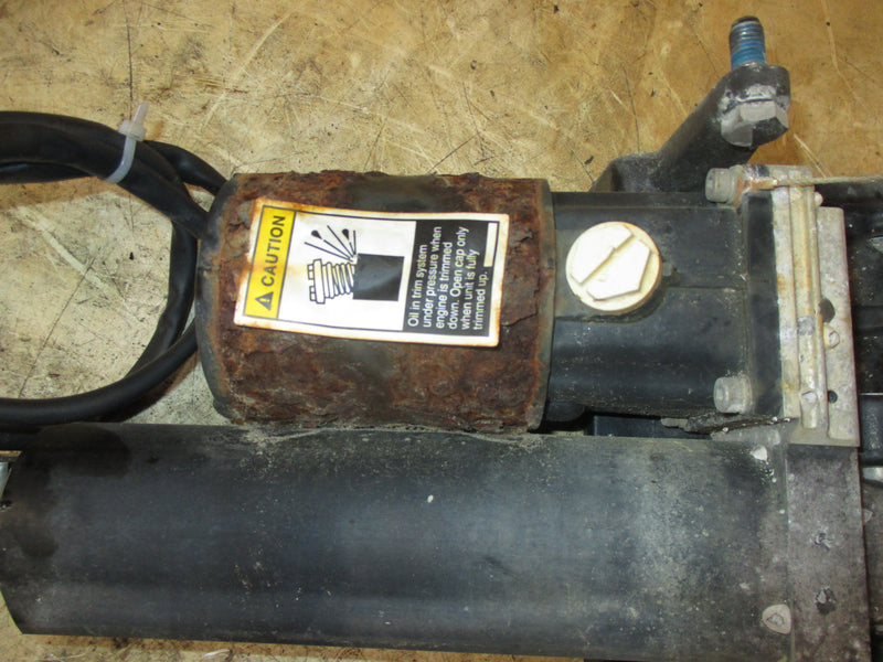 Yamaha/Mercury 90hp 4 stroke outboard tilt trim unit