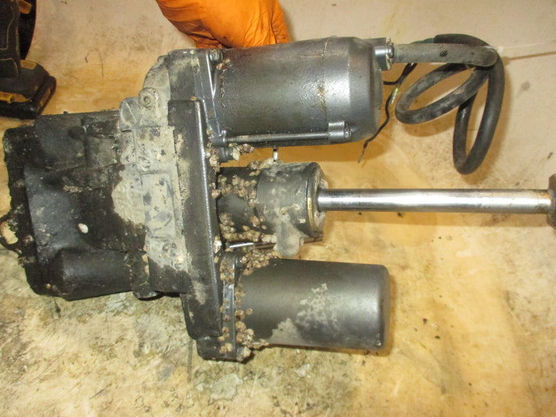 Yamaha 225hp 2 stroke outboard Tilt Trim Unit