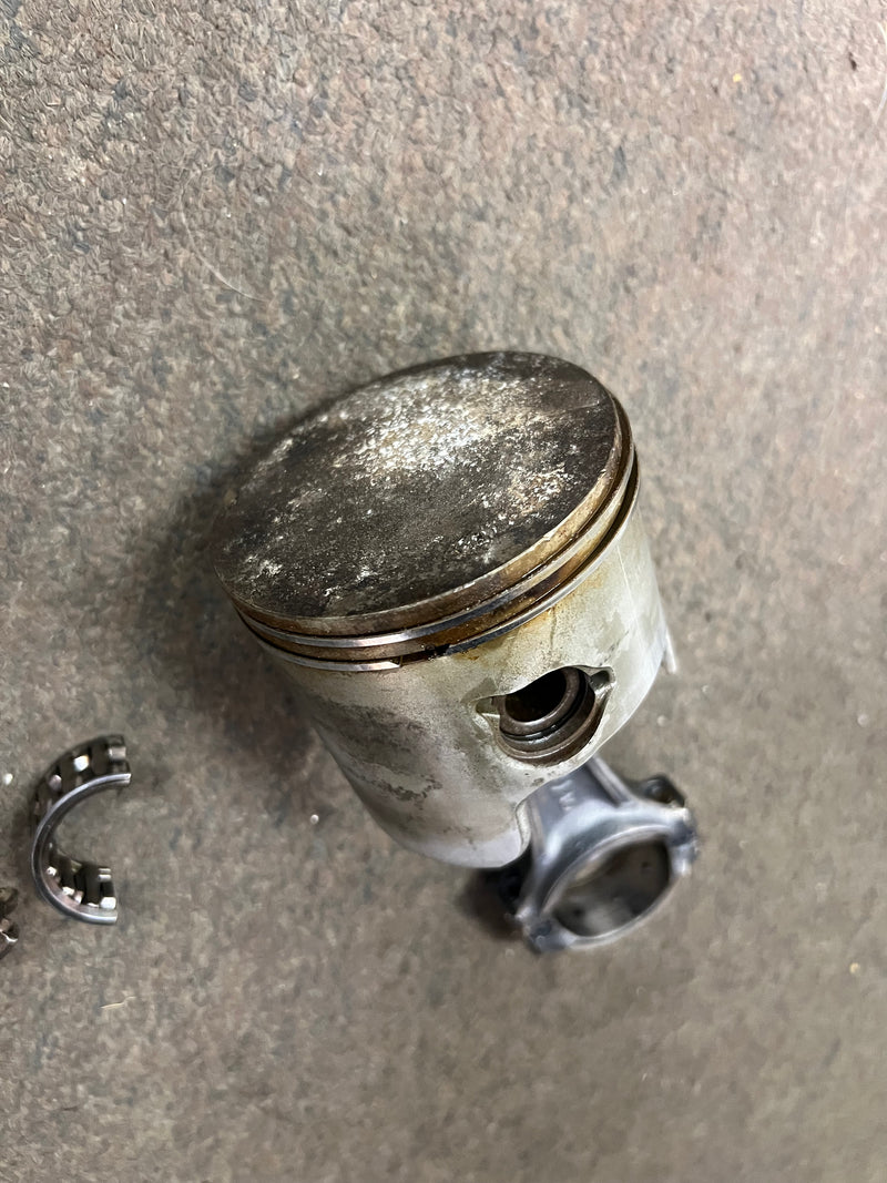 Yamaha 90hp 2 Stroke Outboard Piston and Rod (6H1-03)