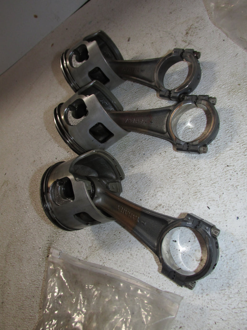 Yamaha 200hp HPDI 2 Stroke Outboard Starboard piston and rod set of 3 (68F-00)