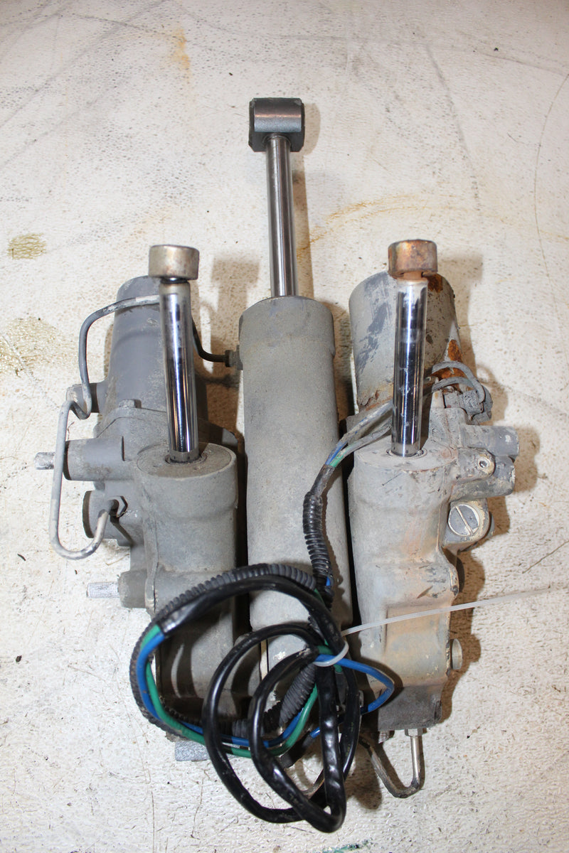 Suzuki DT150 150hp Outboard Tilt Trim Unit (48641-87D20)