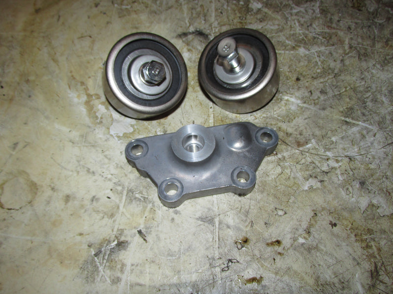 Yamaha 4.2L 300hp 4 Stroke Outboard Idler Pully Set (6CB-15512-00)