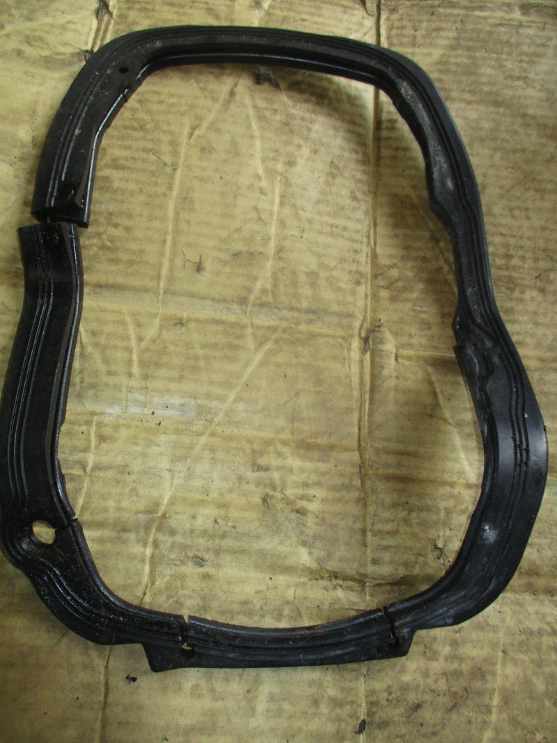 Suzuki DF140A outboard cowling grommet (61124-90J30)