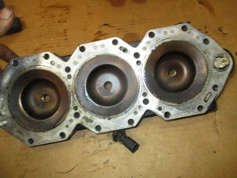 Johnson 150hp 2 stroke outboard cylinder head (337548)