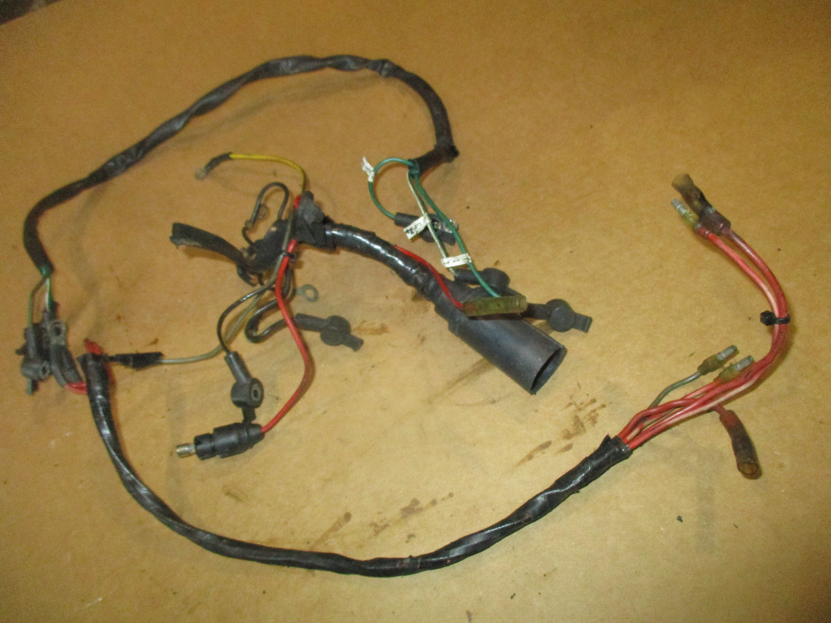 Mercury 2.5 liter XRI 200hp outboard engine wiring harness (96220A12)