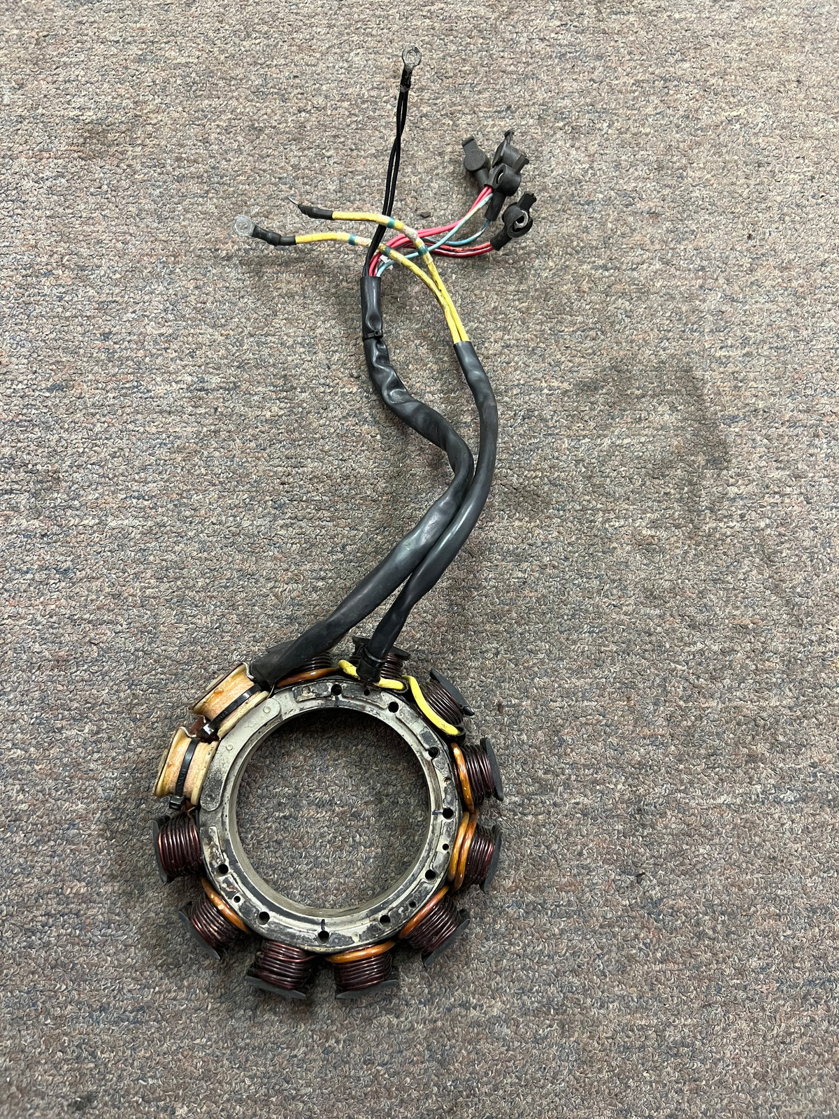 Mercury 2.5 liter XRI 200hp outboard stator (9610A5)