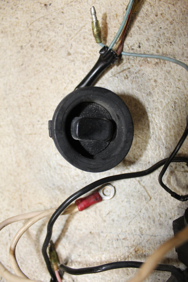 Suzuki DT150 150hp Outboard Tilt Trim Relay and Switch (38410-94551)