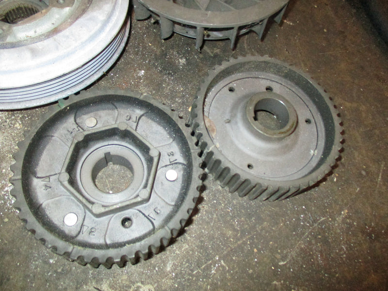 Honda BF250 outboard pulley and driven gear set (14270-ZVL-000)