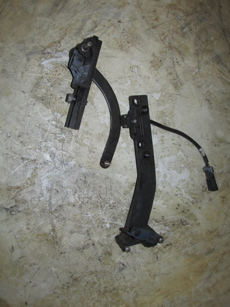 Mercury 225hp Optimax 2 stroke Outboard Shift Bracket/Neutral switch (899080T01)