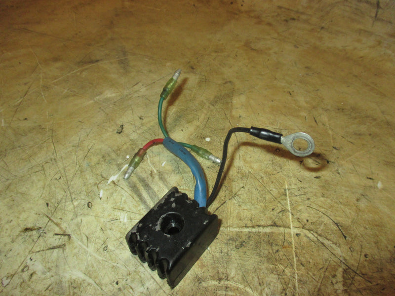 Yamaha 40hp 2 Stroke outboard Rectifier Regulator (664-81970-61-00)