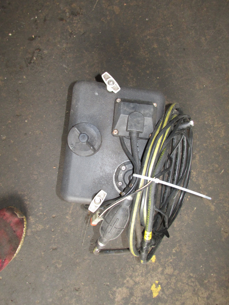 Johnson/evinrude Outboard BRP Dual hose oil tank