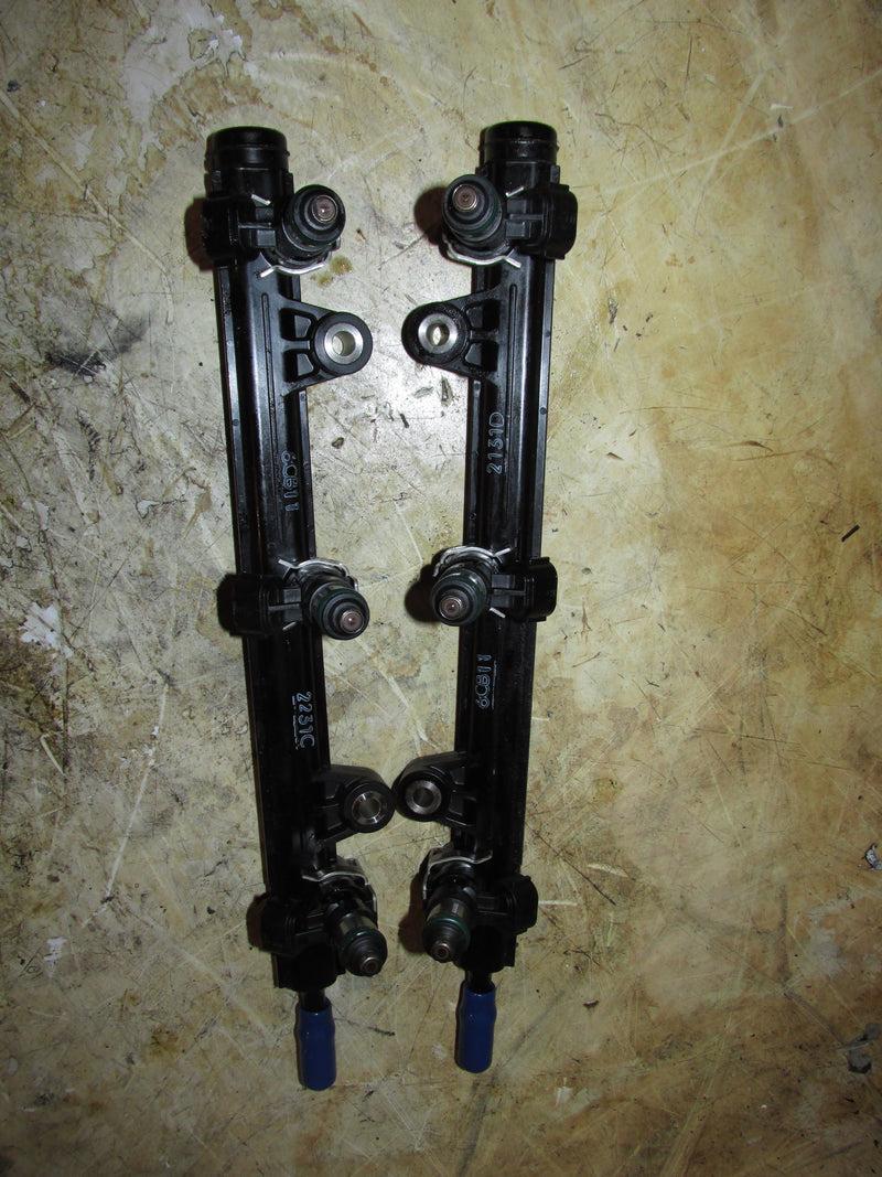 Yamaha 4.2L 300hp 4 Stroke Outboard Fuel Rail/Injector set (6AW-13761-00-00)