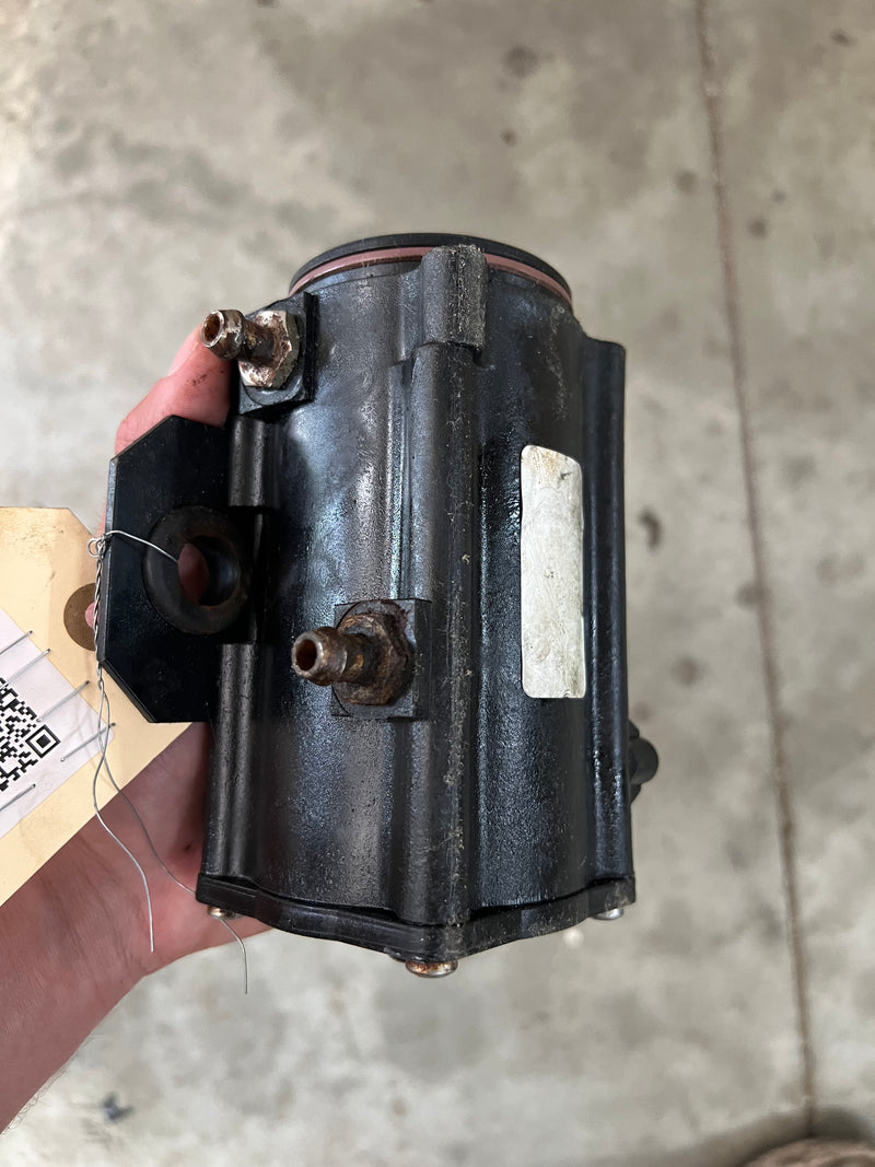 Evinrude Etec 2 stroke outboard VST top and canister