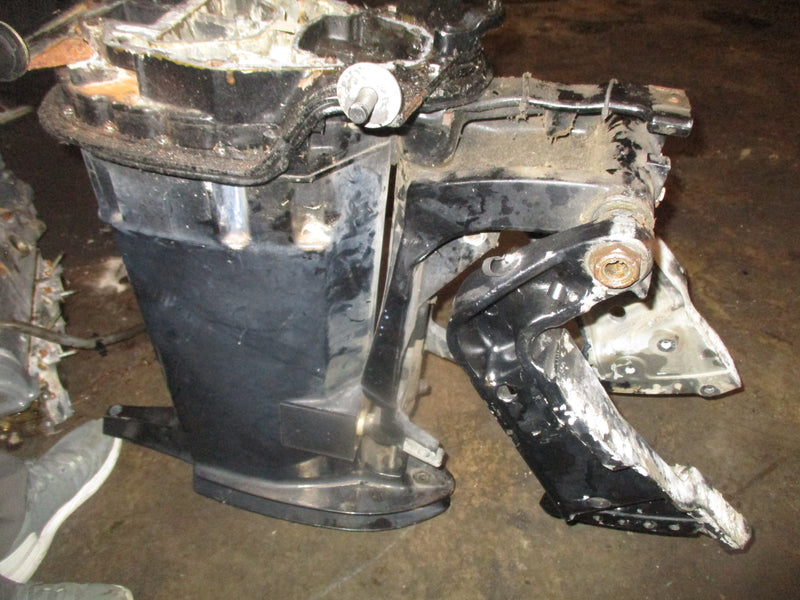 Mercury 2.5 liter XRI 200hp outboard 25" midsection