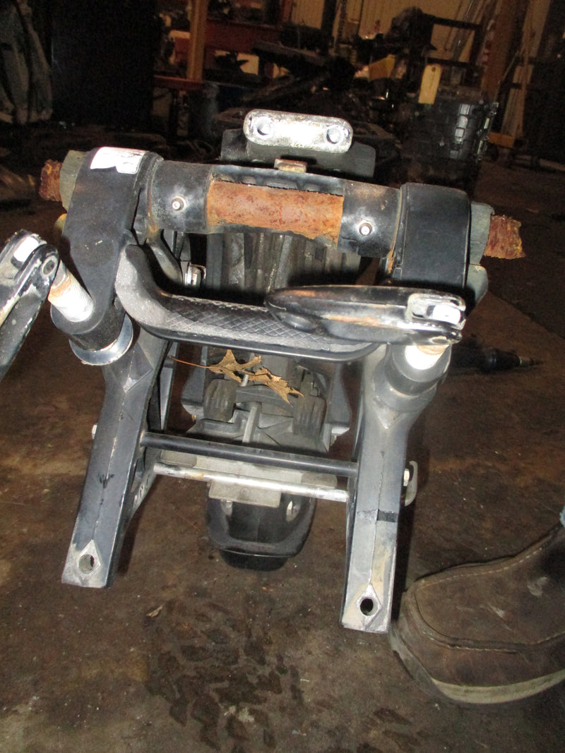 Mercury 25hp 2 stroke outboard 15" midsection PARTS ONLY (9097T5)