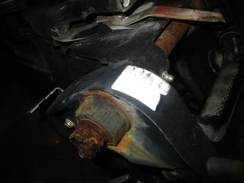 Mercury 25hp 2 stroke outboard 15" midsection PARTS ONLY (9097T5)