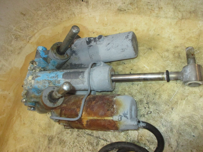 Yamaha 250hp OX66 2 stroke outboard Tilt Trim Unit